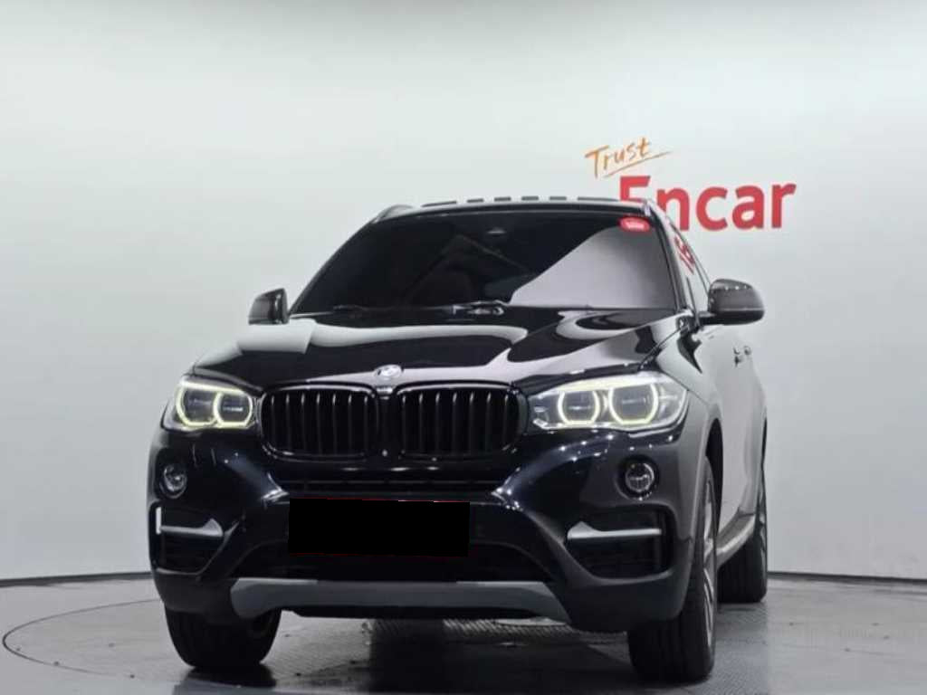 BMW X6 — photo 03