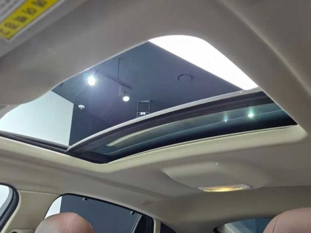 BMW X6 — photo 18