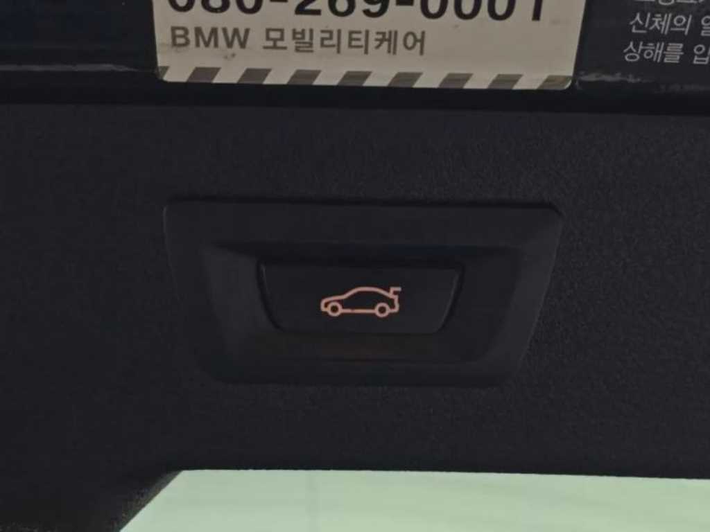 BMW X6 — photo 19