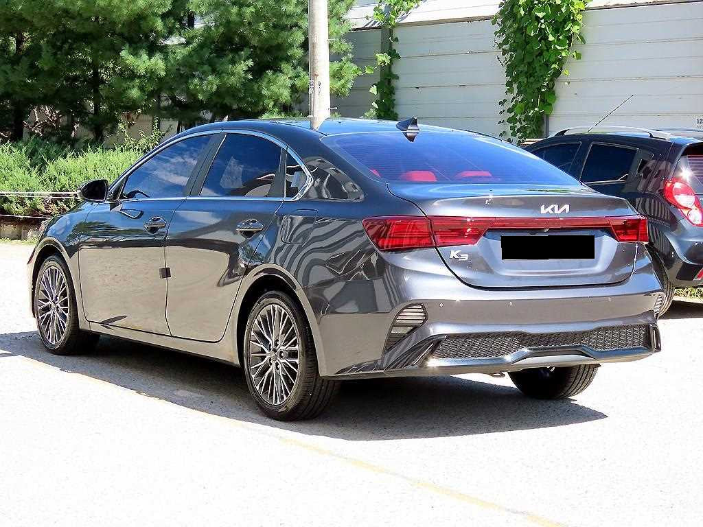 Kia K3 — photo 03