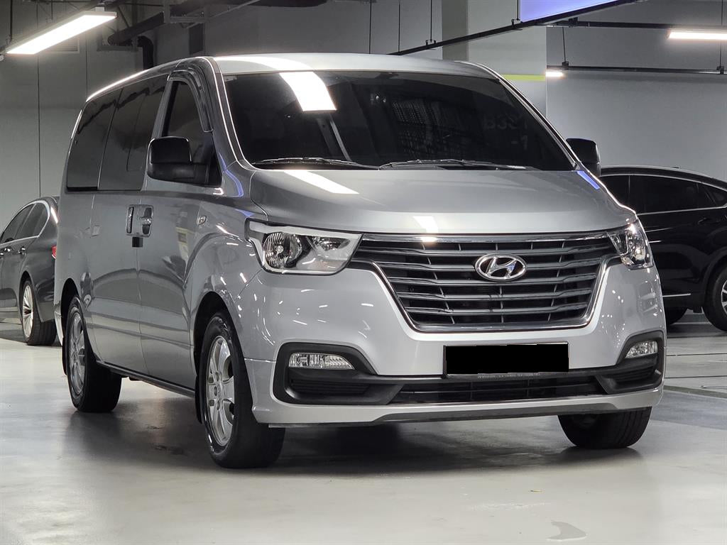 Hyundai Starex — photo 02