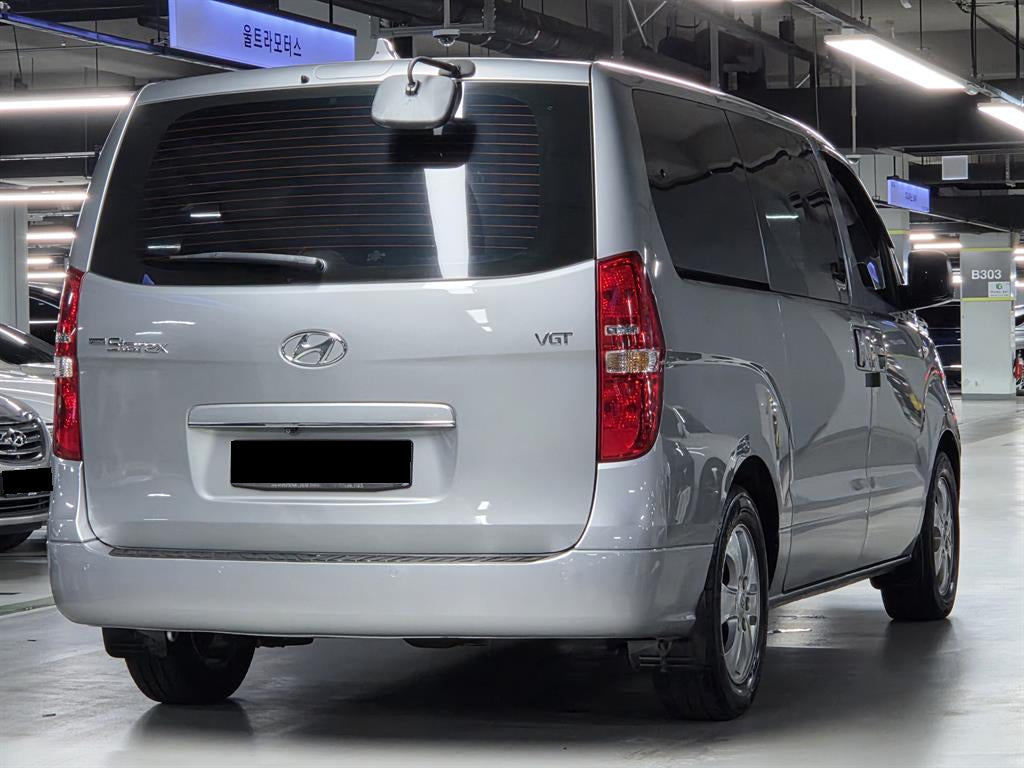 Hyundai Starex — photo 04
