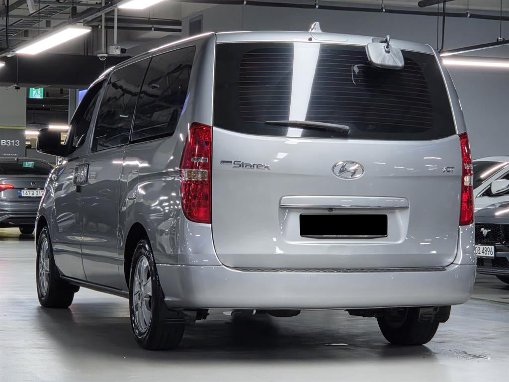 Hyundai Starex — photo 05