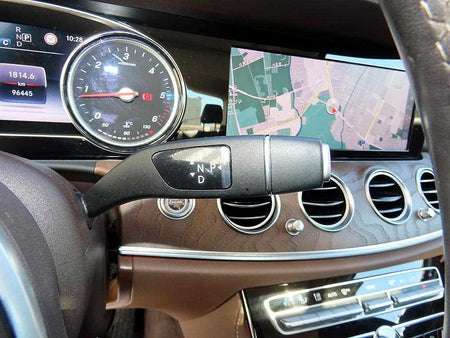 Mercedes-Benz E-Class — photo 10
