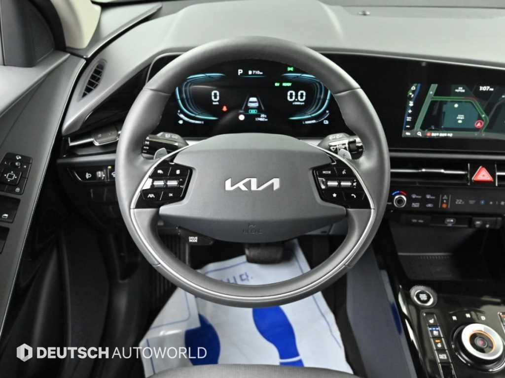 Kia Niro — photo 13