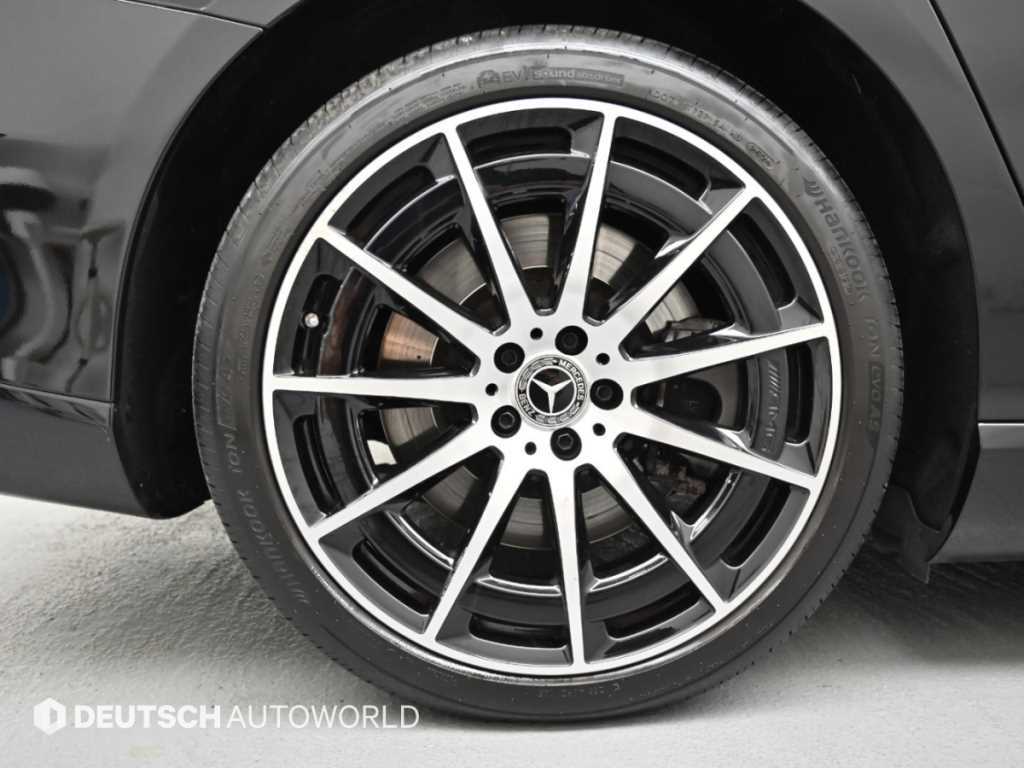 Mercedes-Benz EQS — photo 05