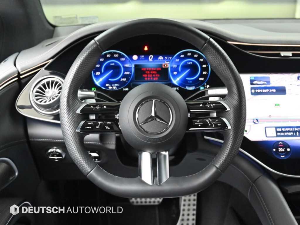 Mercedes-Benz EQS — photo 13