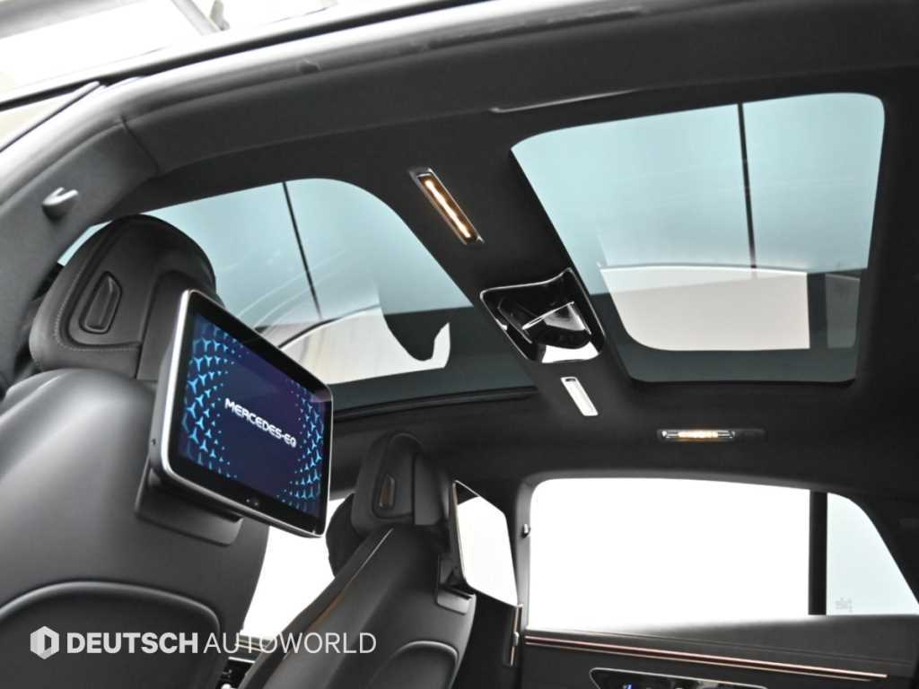 Mercedes-Benz EQS — photo 18