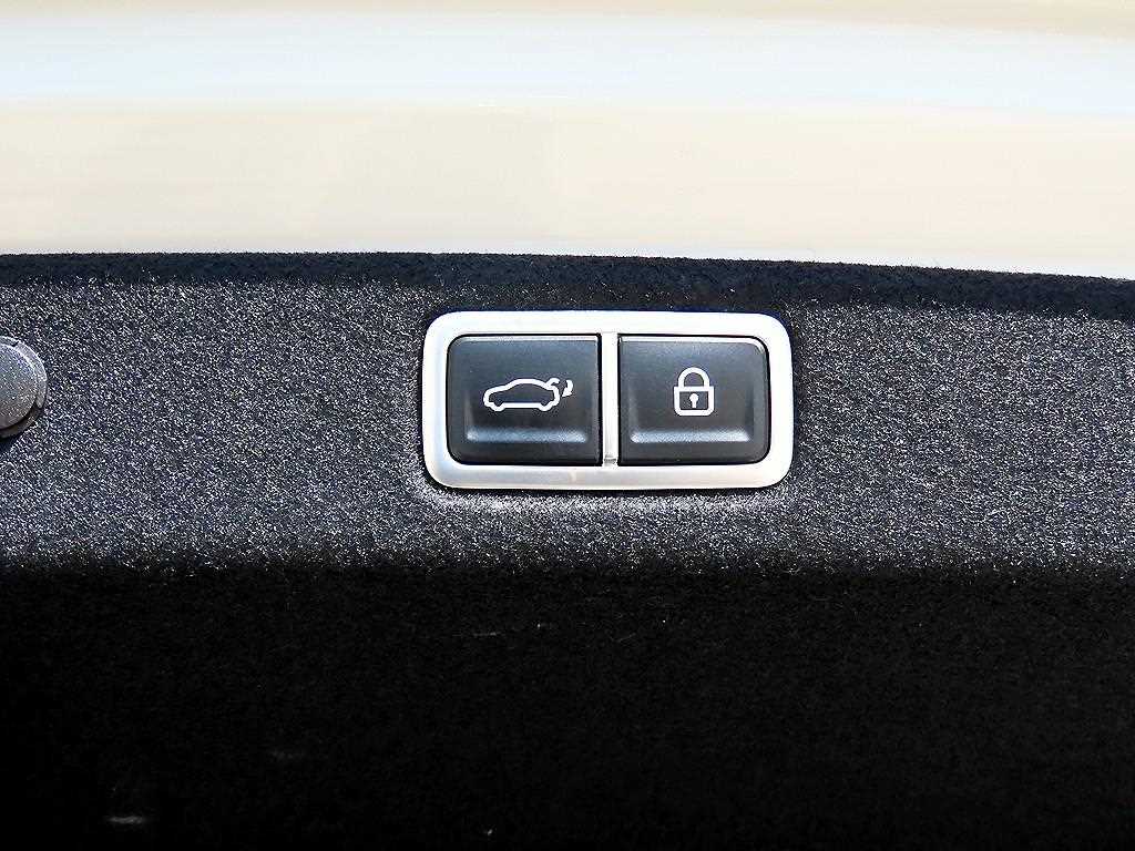 Hyundai Grandeur — photo 15