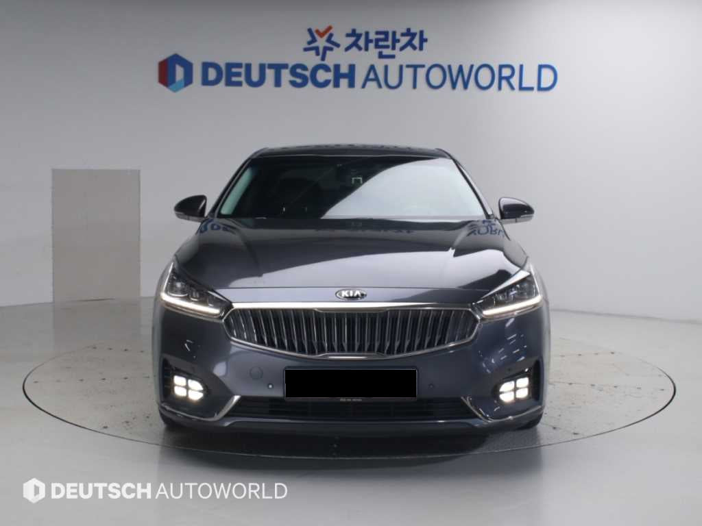 Kia K7 — photo 03