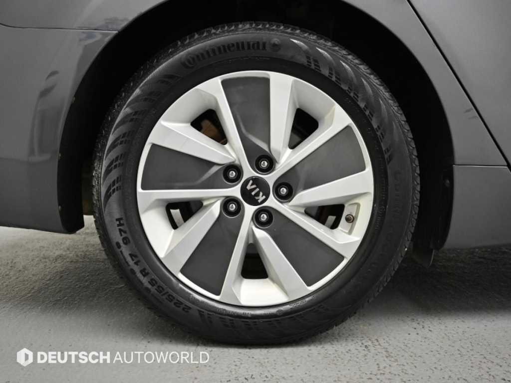 Kia K7 — photo 05