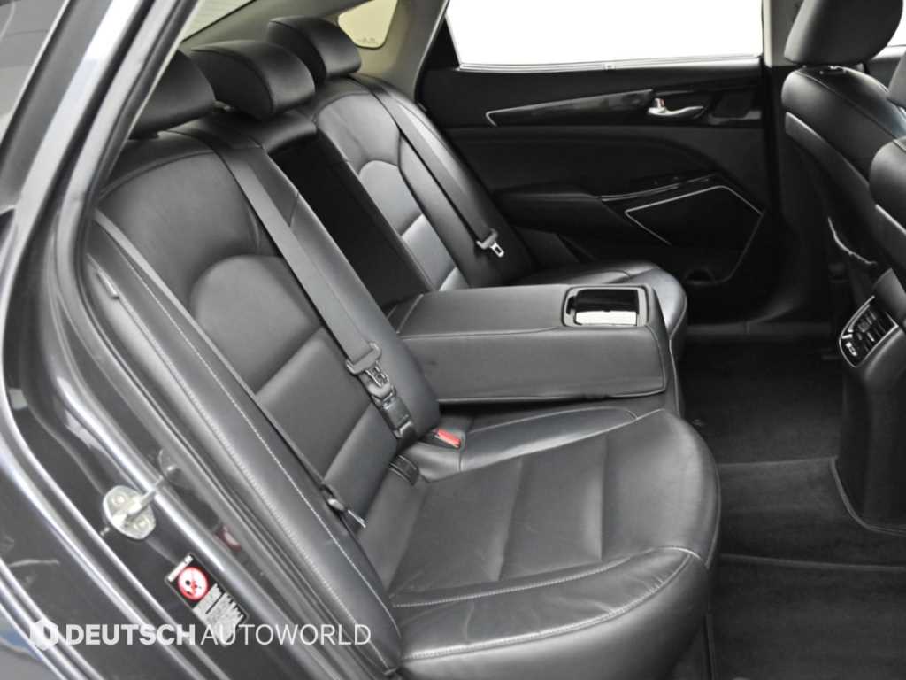 Kia K7 — photo 12