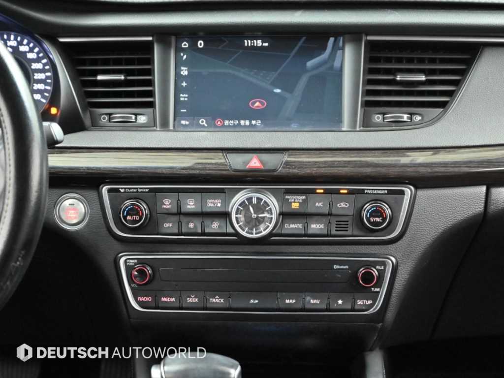 Kia K7 — photo 14