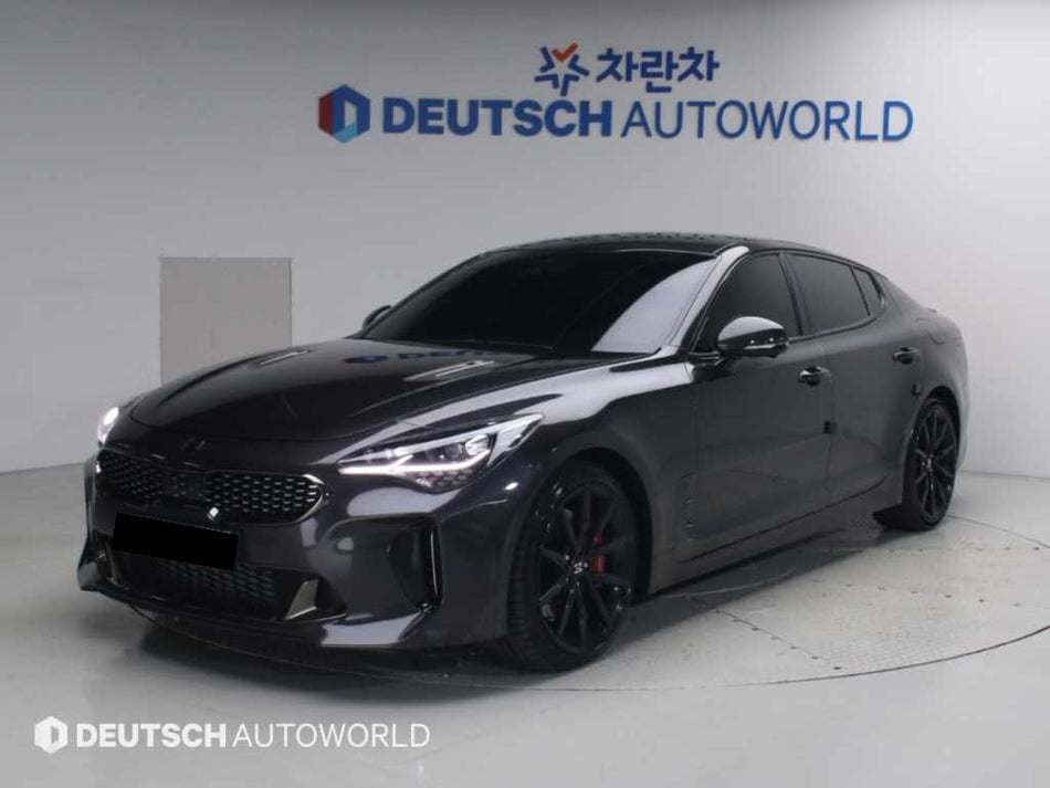Kia Stinger — photo 01