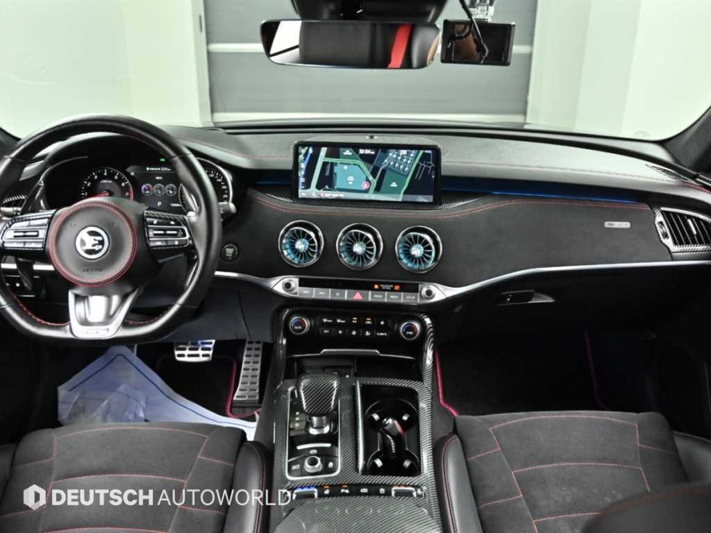 Kia Stinger — photo 07