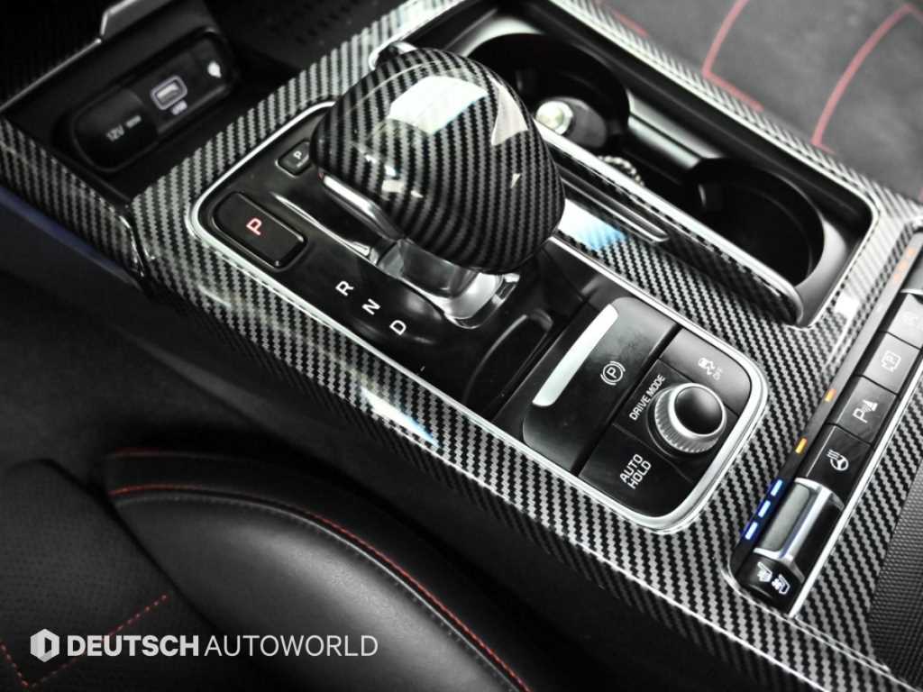 Kia Stinger — photo 09