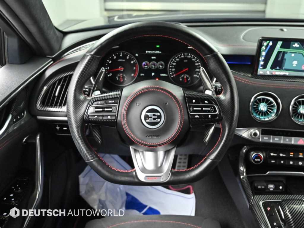 Kia Stinger — photo 13