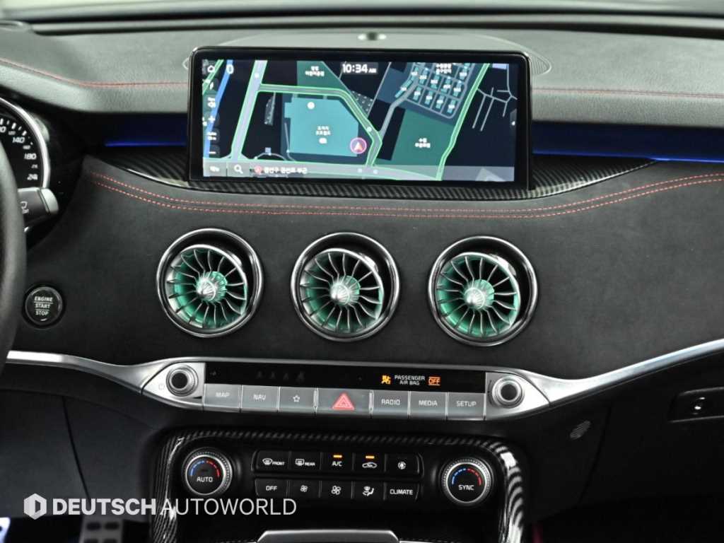 Kia Stinger — photo 14