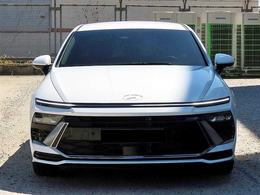 Hyundai Sonata — photo 01