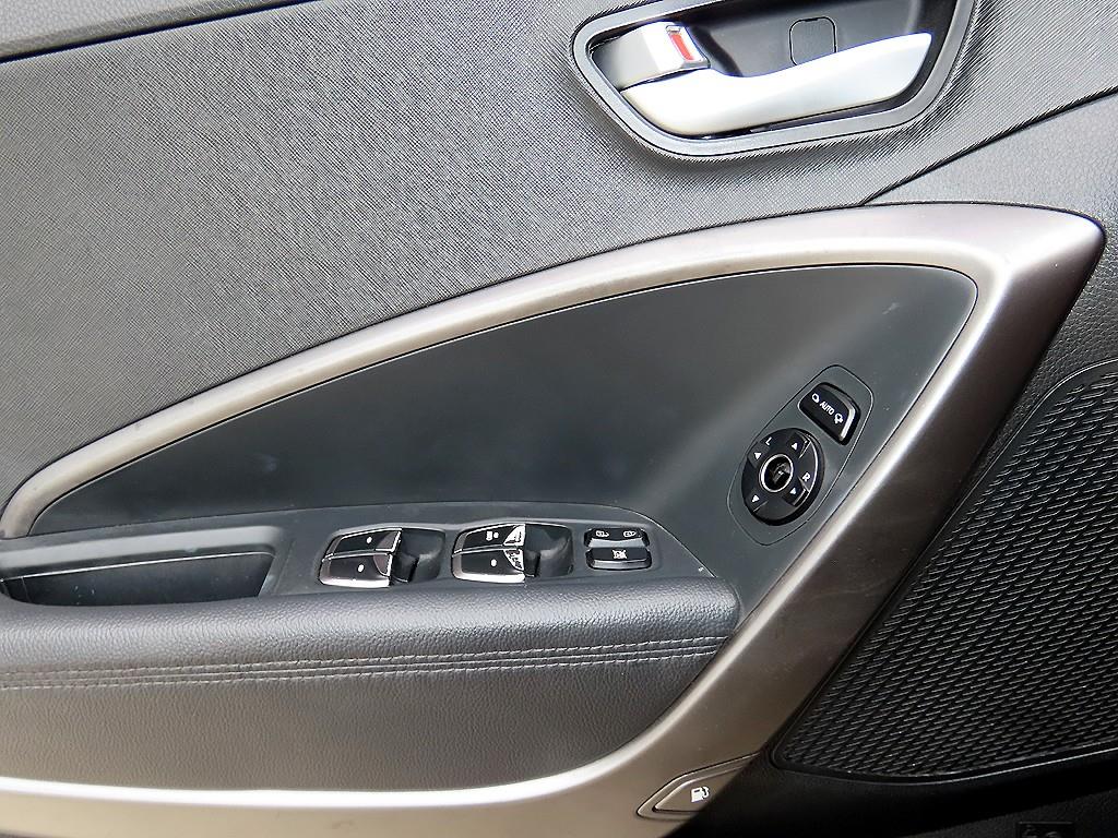 Hyundai Santafe — photo 11
