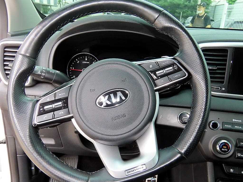 Kia Sportage — photo 08