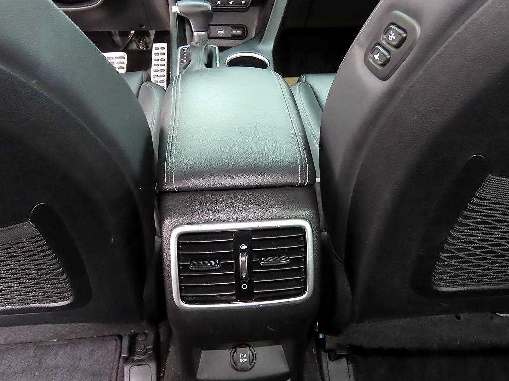 Kia Sportage — photo 17