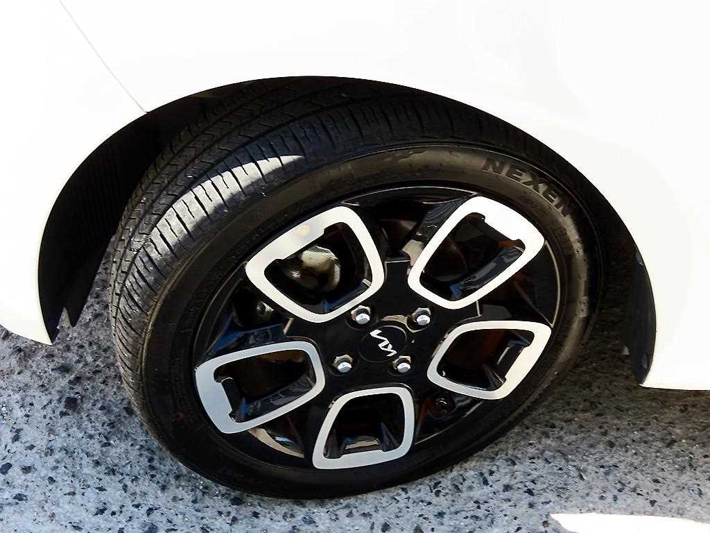 Kia RAY — photo 20