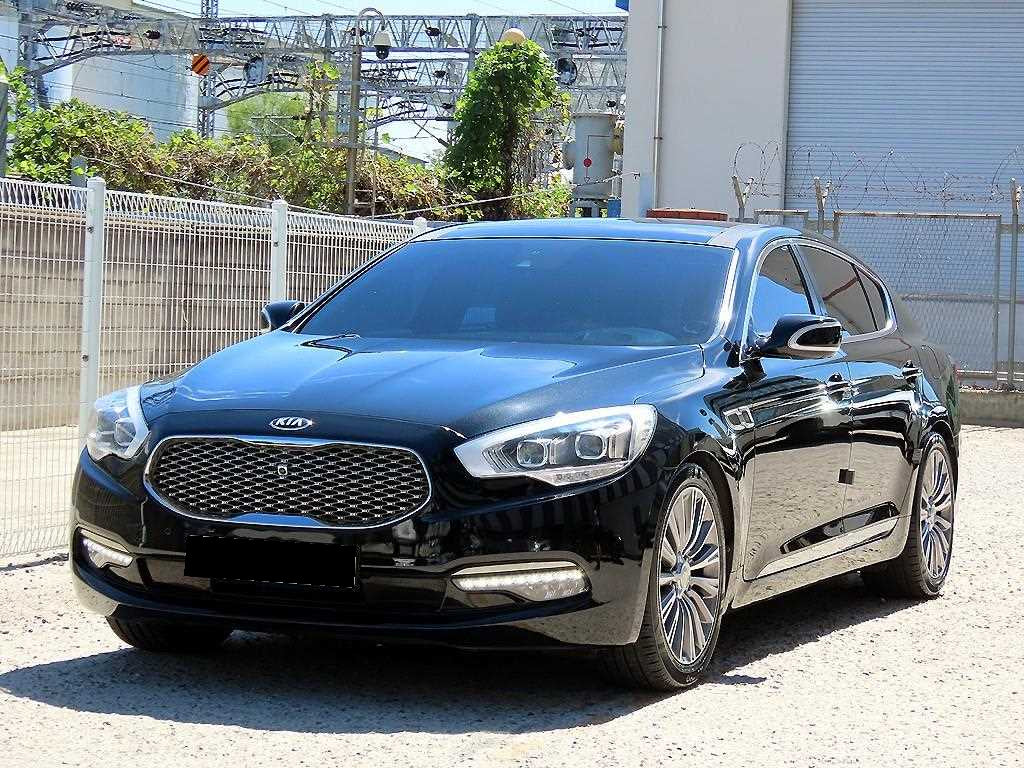 Kia K9 — photo 02