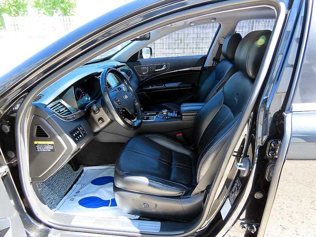 Kia K9 — photo 05