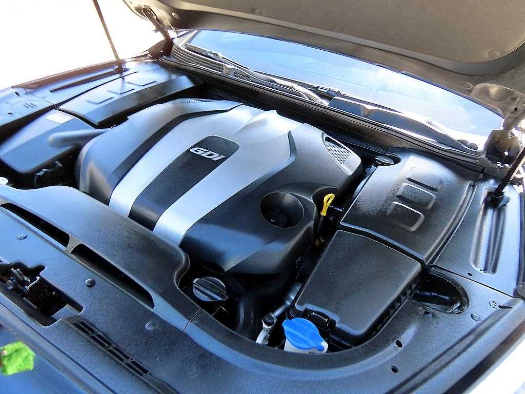 Kia K9 — photo 19
