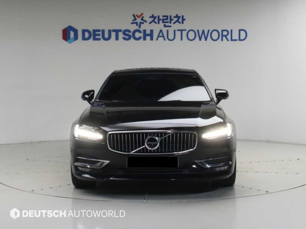 Volvo S90 — photo 03