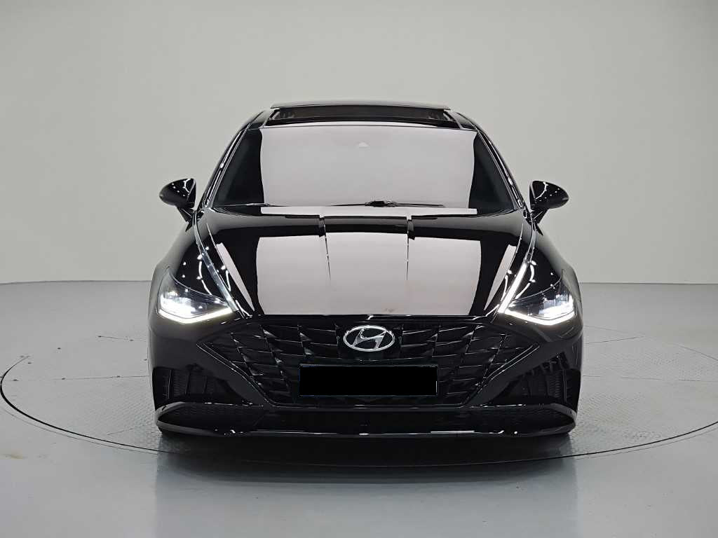 Hyundai Sonata — photo 02