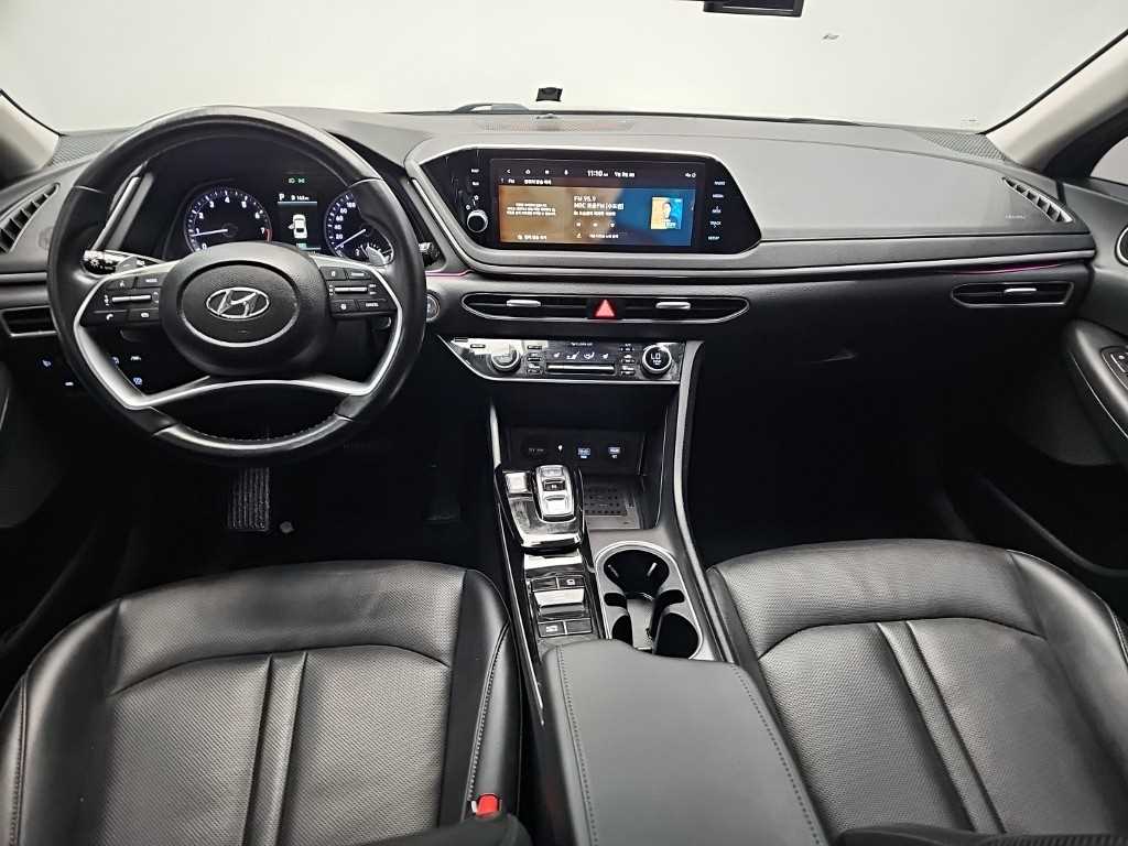 Hyundai Sonata — photo 07