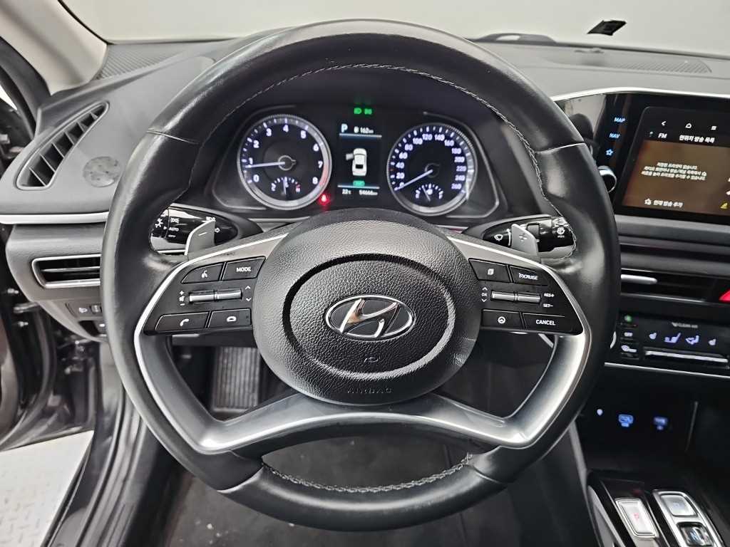 Hyundai Sonata — photo 09