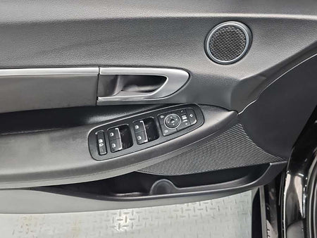 Hyundai Sonata — photo 16