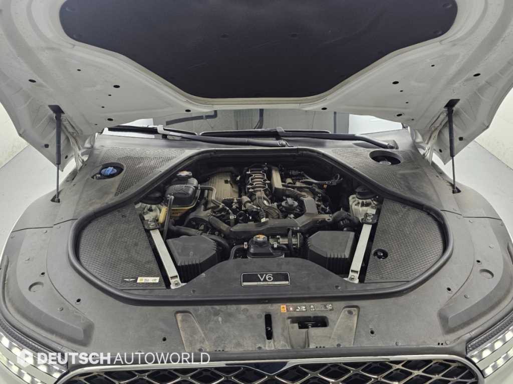 Genesis G90 — photo 06