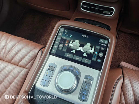 Genesis G90 — photo 16