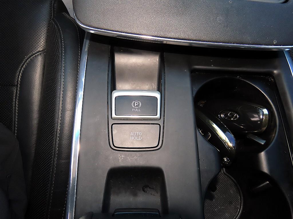 Hyundai Grandeur — photo 14