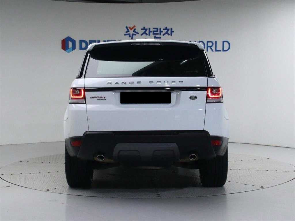 Land Rover Range Rover Sport — photo 04