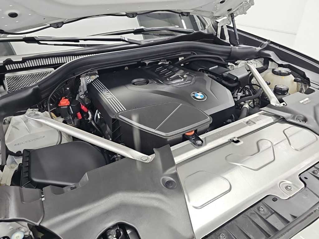 BMW X4 — photo 05