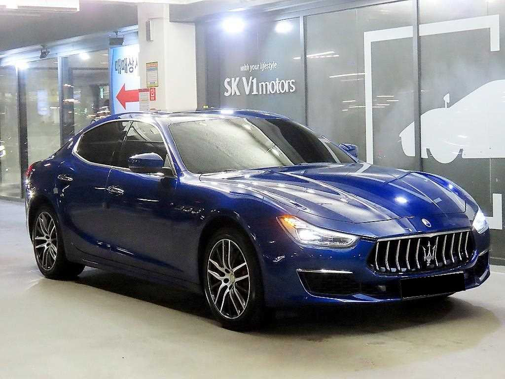 Maserati Ghibli — photo 01