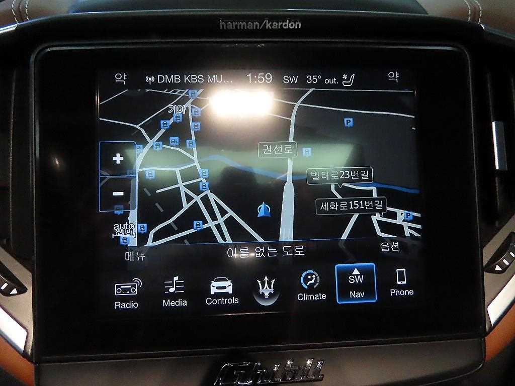 Maserati Ghibli — photo 15