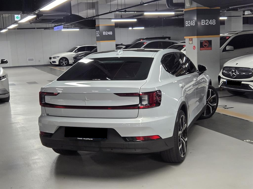 Polestar Polestar 2 — photo 02