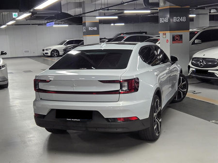 Polestar Polestar 2 — photo 02
