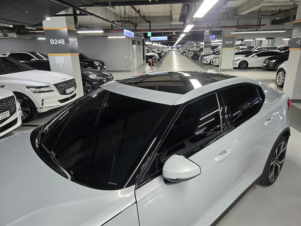 Polestar Polestar 2 — photo 05