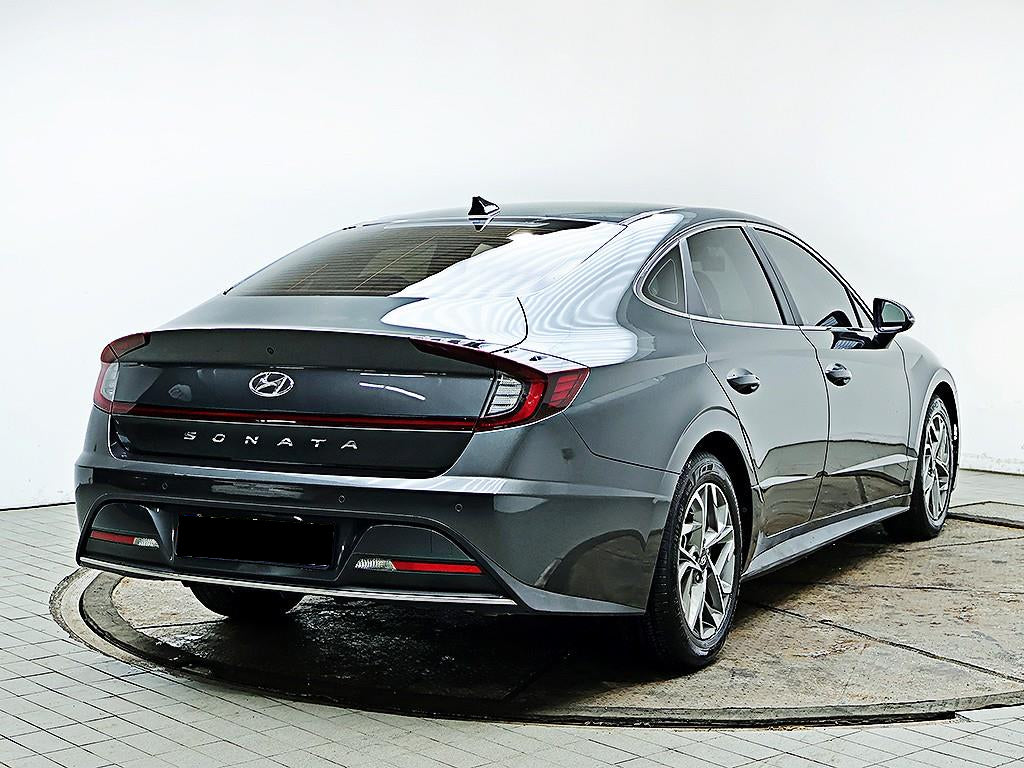 Hyundai Sonata — photo 04