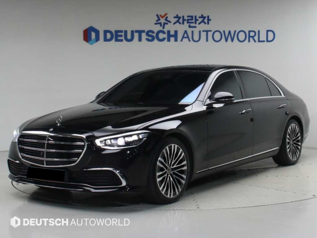 Mercedes-Benz S-Class — photo 01