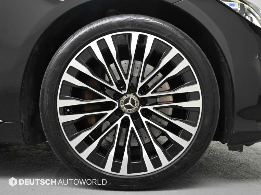 Mercedes-Benz S-Class — photo 05