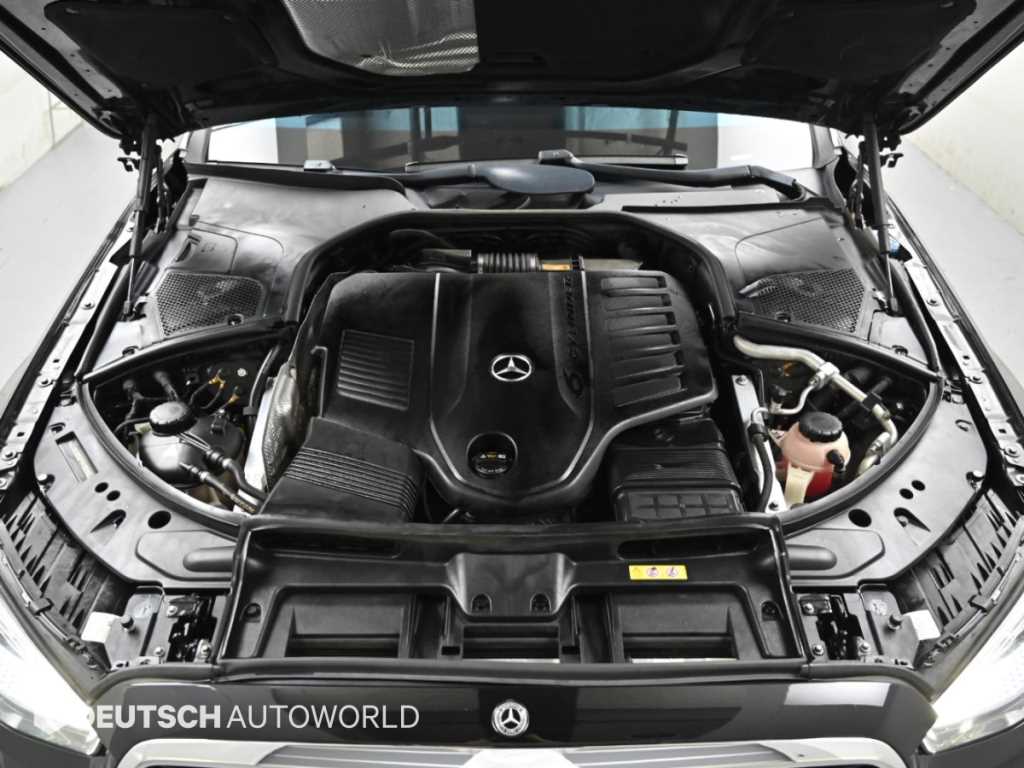 Mercedes-Benz S-Class — photo 06