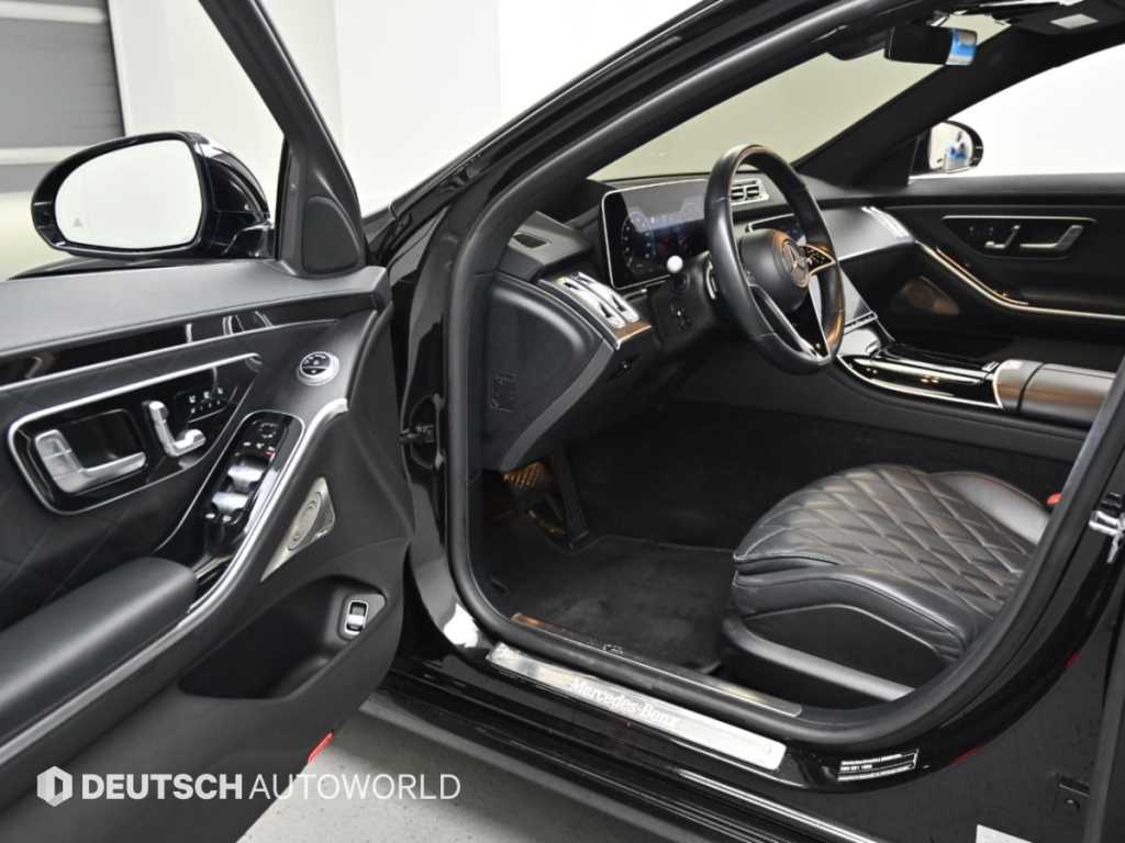 Mercedes-Benz S-Class — photo 11
